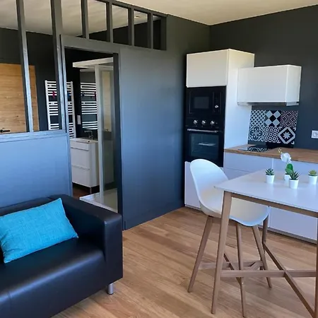1 Chateau La Rose Des Vents Apartment